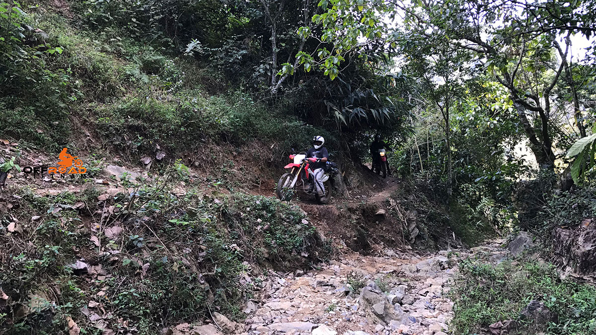 Vietnam Offroad Tours motorbike voyage down Ho Chi Minh trail. Mai Chau dirt bike tours